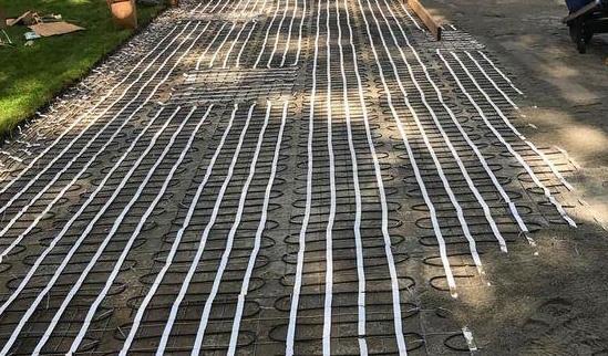 電地暖